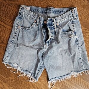 Gap light wash cut off Loose Bermuda Mid Rise shorts size 29 8 R Excellent nwot